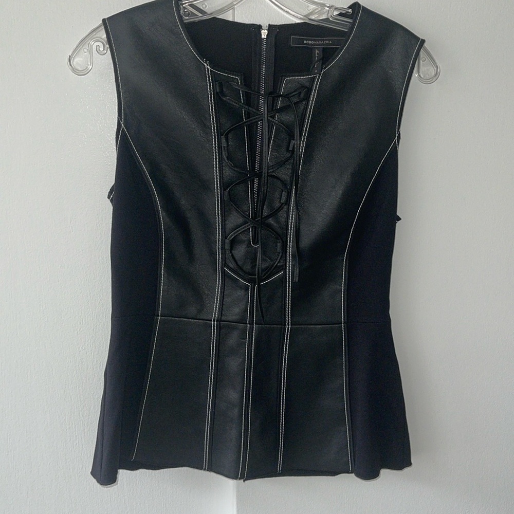 BCBG MAX AZRIA KYA FAUX-LEATHER TOP BLACK RPY1Y869 SIZE S